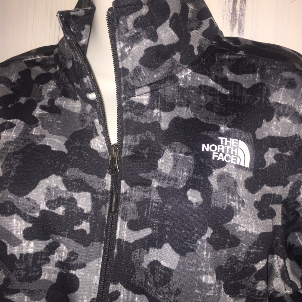 NWT North Face Jacket. Size M